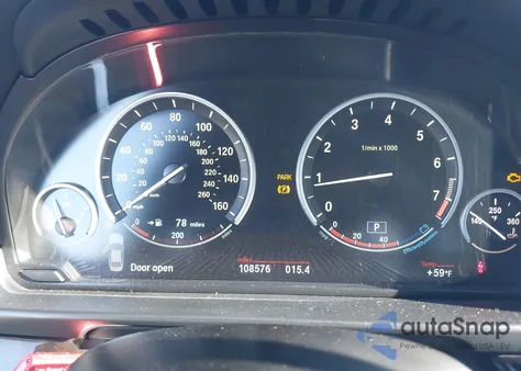 2013 BMW 550I xDrive z USA, uszkodzony, nr VIN WBAFU9C55DDY72843